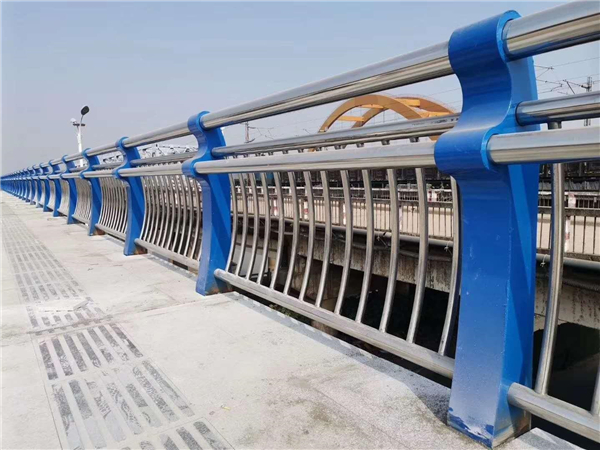 七台河304不锈钢复合管护栏的生产工艺揭秘